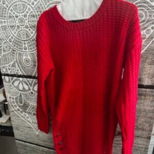 OVERSIZED STYLISH SWEATER